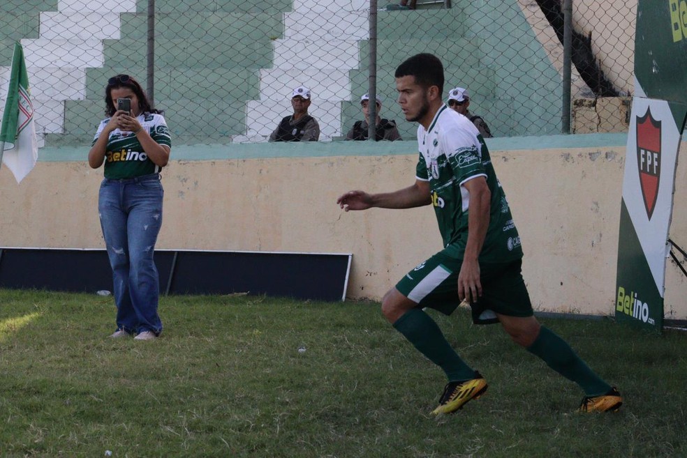 Guilherme Lucena em jogo no Marizão — Foto: Divulgação / Sousa EC