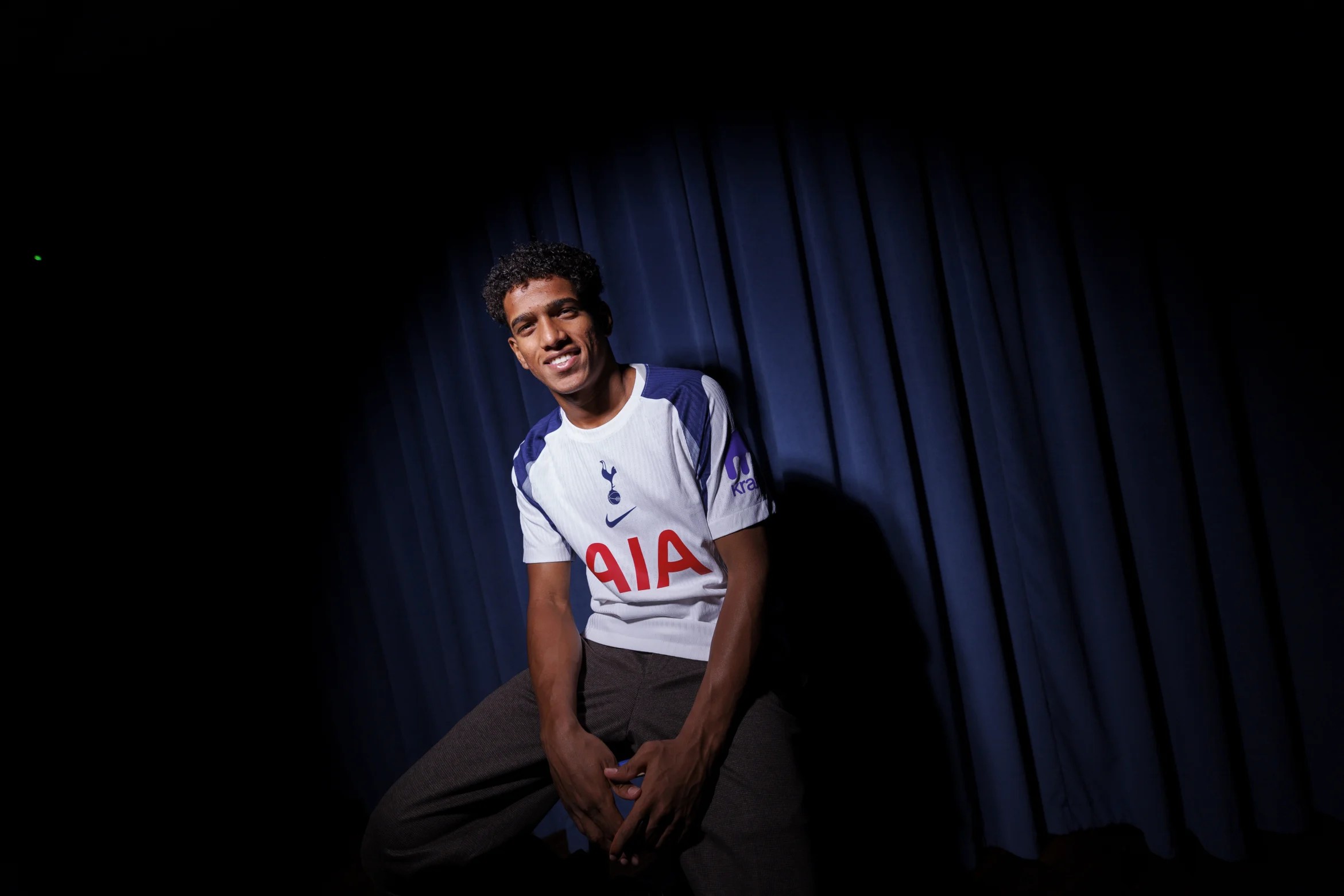 Souza, ex-Santos, é emprestado pelo Tottenham ao Porto