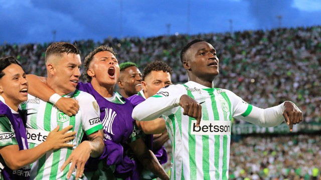 Kevin Viveros gol Atlético Nacional x Bahia Libertadores
