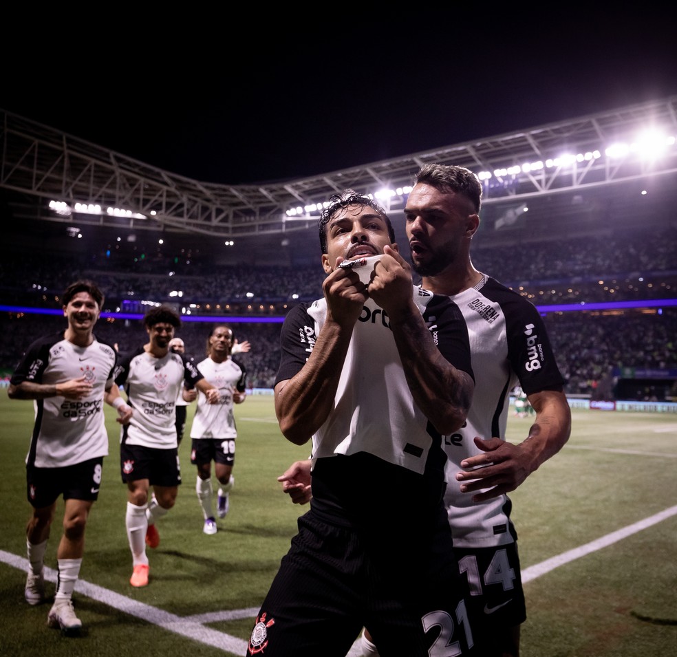 Matheus Bidu comemora gol do Corinthians contra o Palmeiras no Allianz Parque pelas oitavas de final da Copa do Brasil  Foto: Rodrigo Coca/Agncia Corinthians