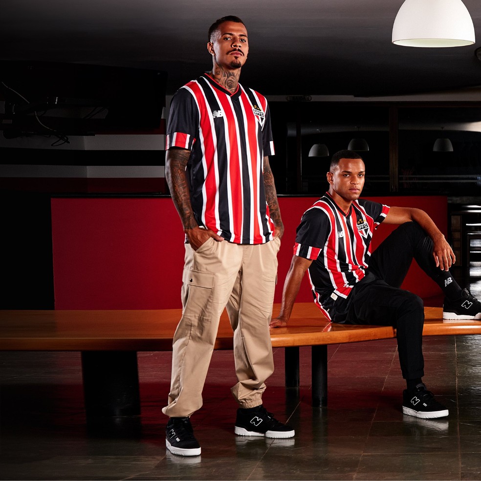 Nova camisa do São Paulo — Foto: Reprodução / Twitter