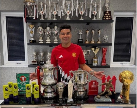 Manchester United se despede de Casemiro: "Um ícone"