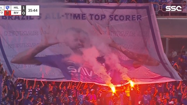 Torcida do Al-Hilal faz bandeirão para Neymar: "Maior artilheiro do Brasil"