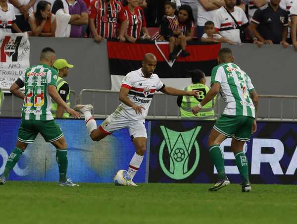 São Paulo precisa de reforços para alcançar objetivos ambiciosos no campeonato.