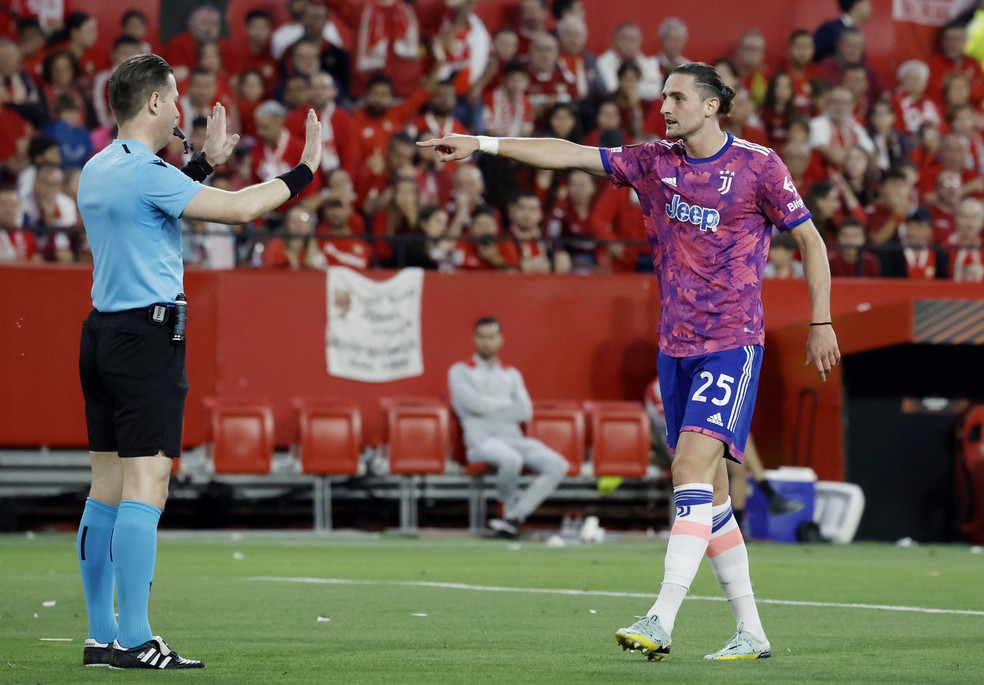 Árbitro Danny Makkelie, da Holanda, árbitro de Botafogo x Pachuca — Foto: Reuters