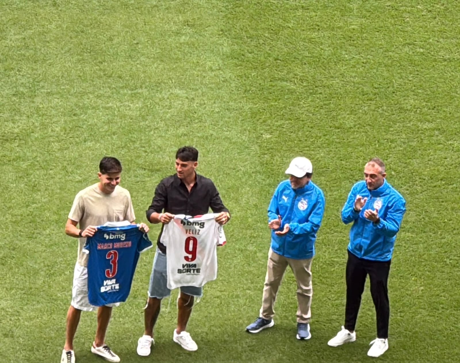 Bahia apresenta reforços Marco Moreno e Alejo Véliz antes de amistoso internacional