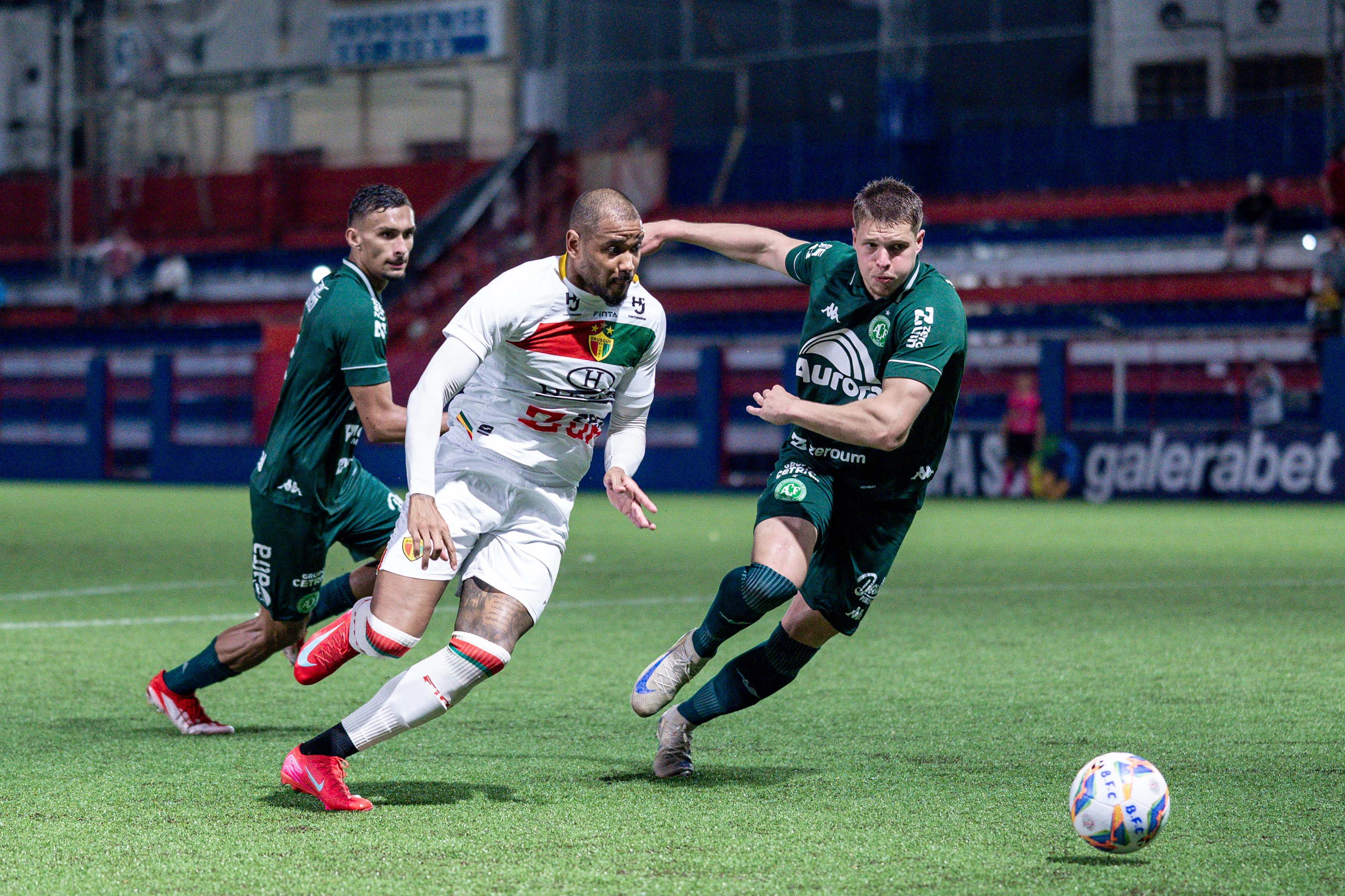 Brusque e Chapecoense empatam em jogo decisivo pela Copa SC | Ge