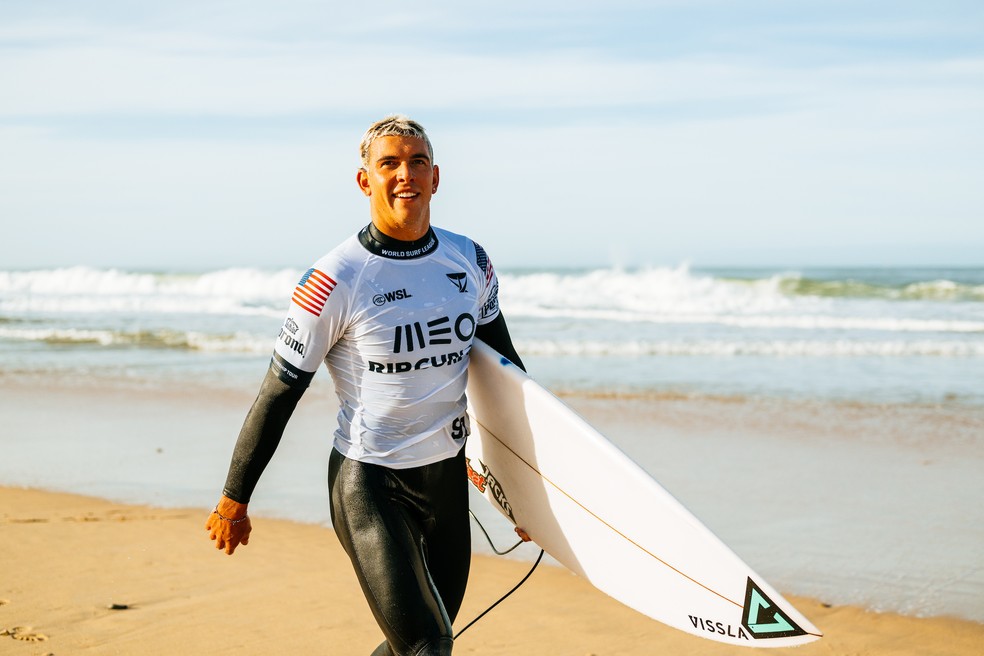 Cole Houshmand em ação em Peniche, Portugal — Foto: Thiago Diz/World Surf League