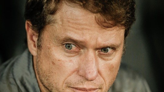 Bragantino anuncia demissão do técnico Fernando Seabra