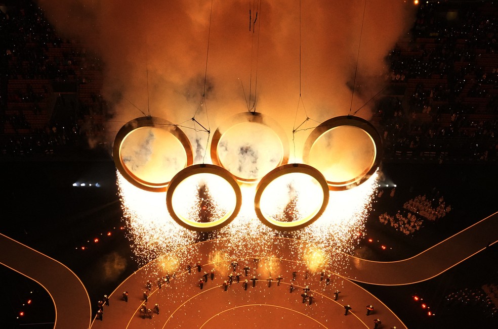 Uma das últimas cenas da cerimônia de abertura de Milão-Cortina 2026 — Foto: Pawel Kopczynski/Reuters