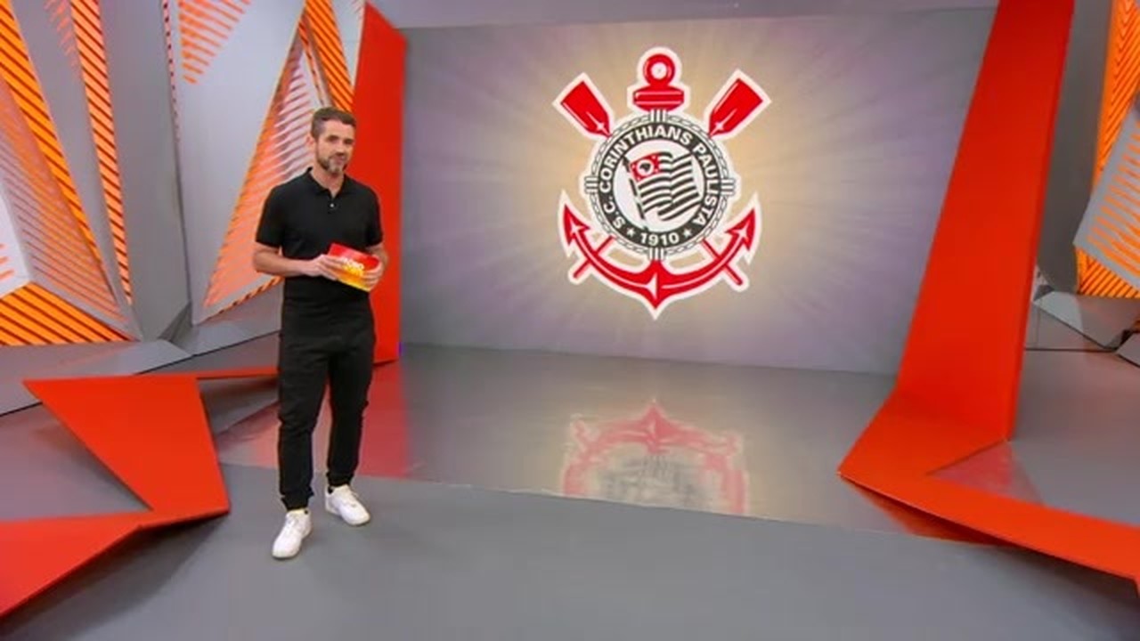 Torcida organizada faz reunião com diretoria do Corinthians