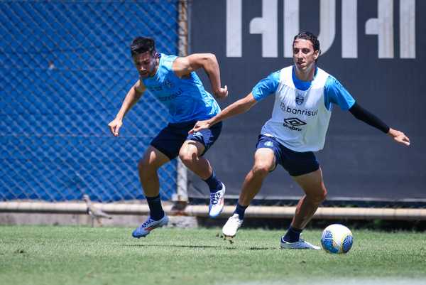 Renato aponta Geromel como titular do Grêmio na ausência de Rodrigo Ely