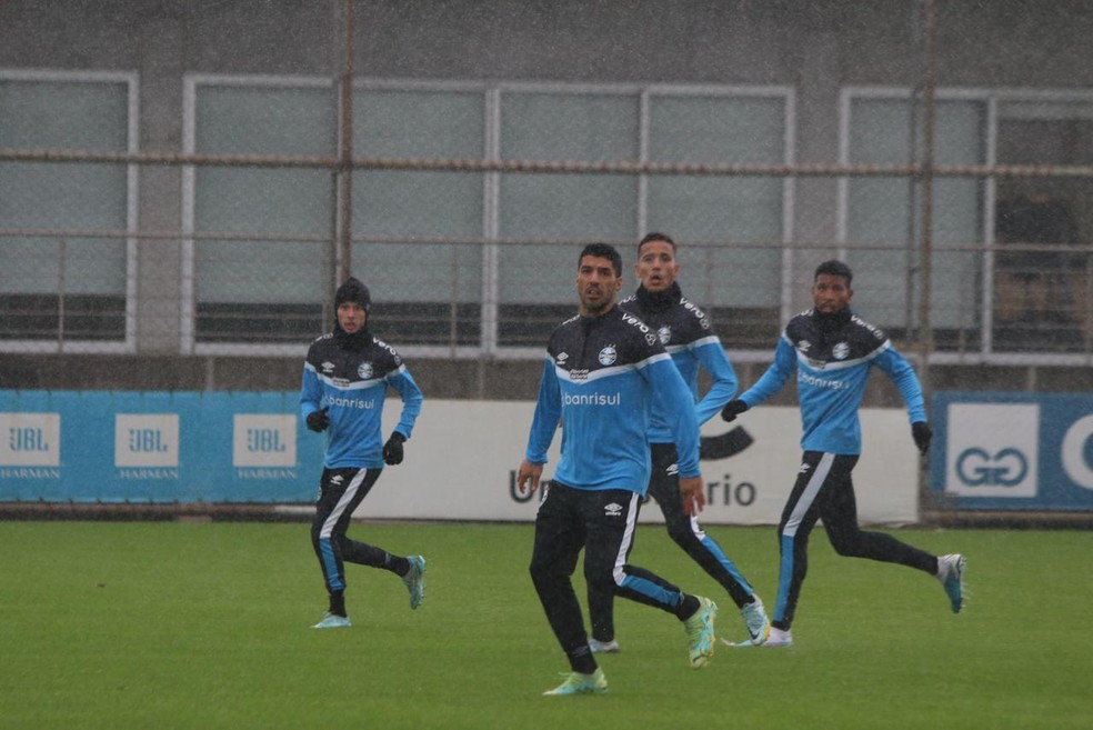 Grêmio treina em Fortaleza e finaliza preparativos para jogo deste