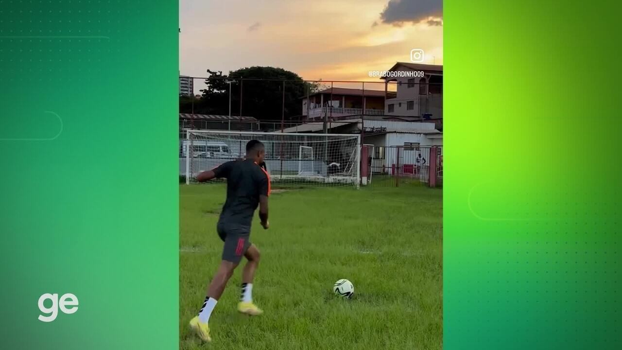 Irmão de Bruno Henrique faz sucesso na várzea de Minas Gerais