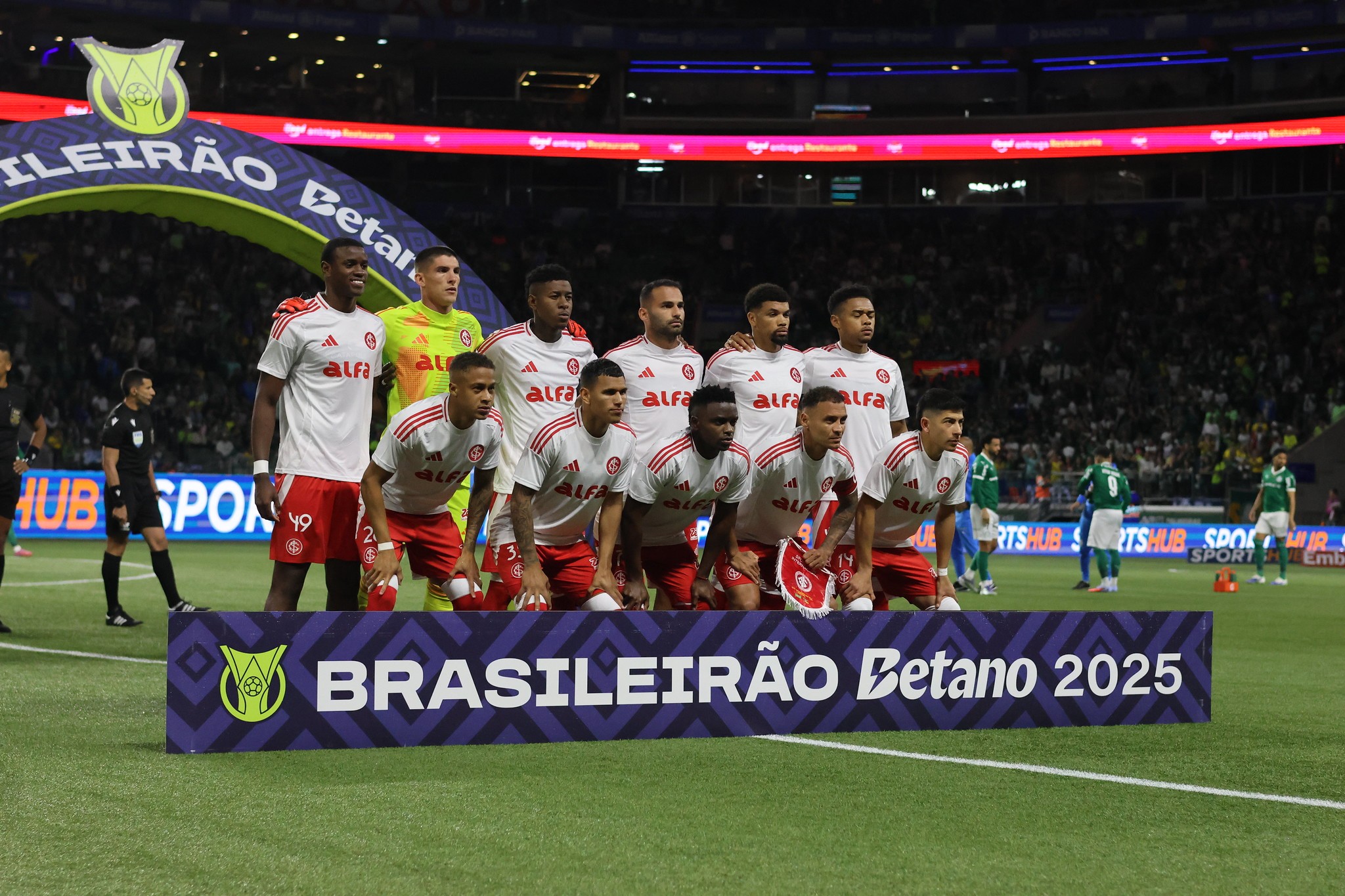 Atuações Inter: Roger tem noite ruim em goleada; dê suas notas