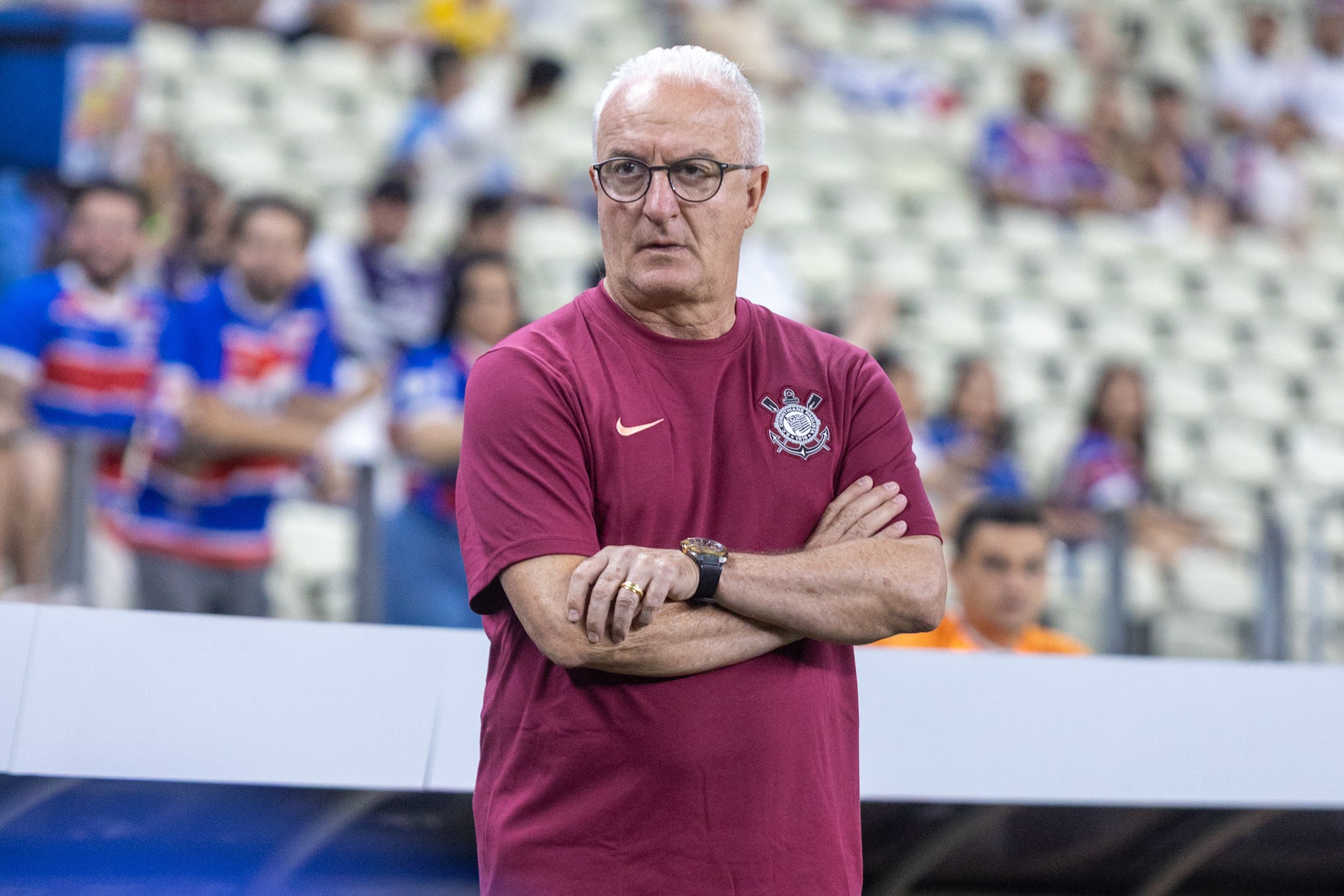 Dorival insiste por reforços no Corinthians, pedindo correções para janelas de transferência perdidas
