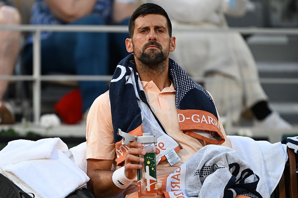 Novak Djokovic Roland Garros 2026 — Foto: Burak Akbulut/Anadolu via Getty Images