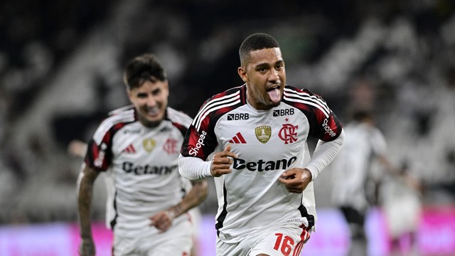 Samuel Lino comemora seu gol pelo Flamengo contra o Botafogo Brasileirão 2026