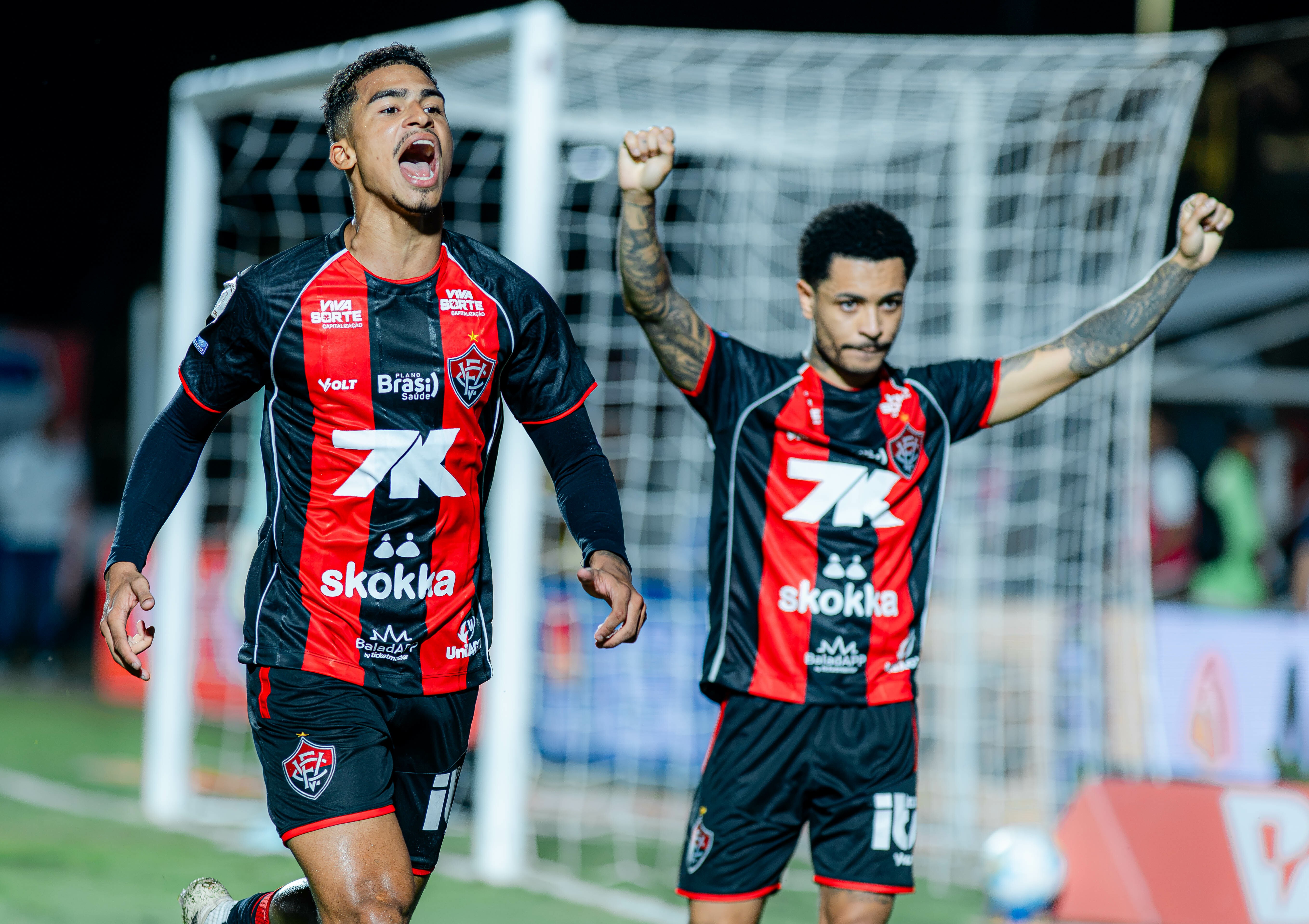 Atuações do Vitória: Renê é destaque contra o Grêmio; Kayzer vai mal