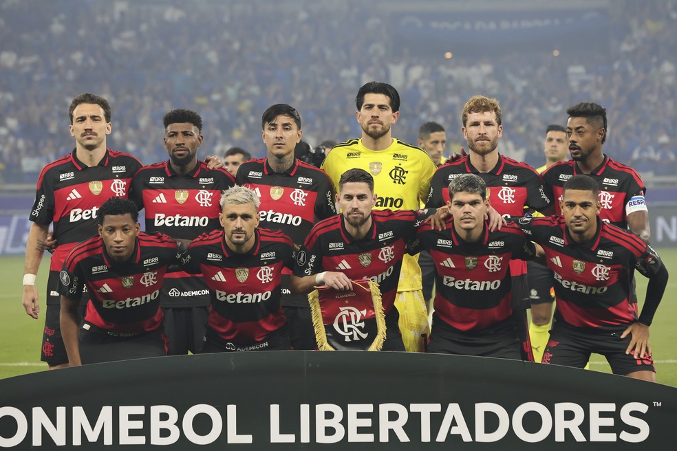 Time do Flamengo contra o Cruzeiro na Libertadores � Foto: Gilson Lobo/AGIF