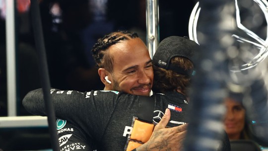 Hamilton apoia substituto na Mercedes: "Vai agregar muito à equipe"