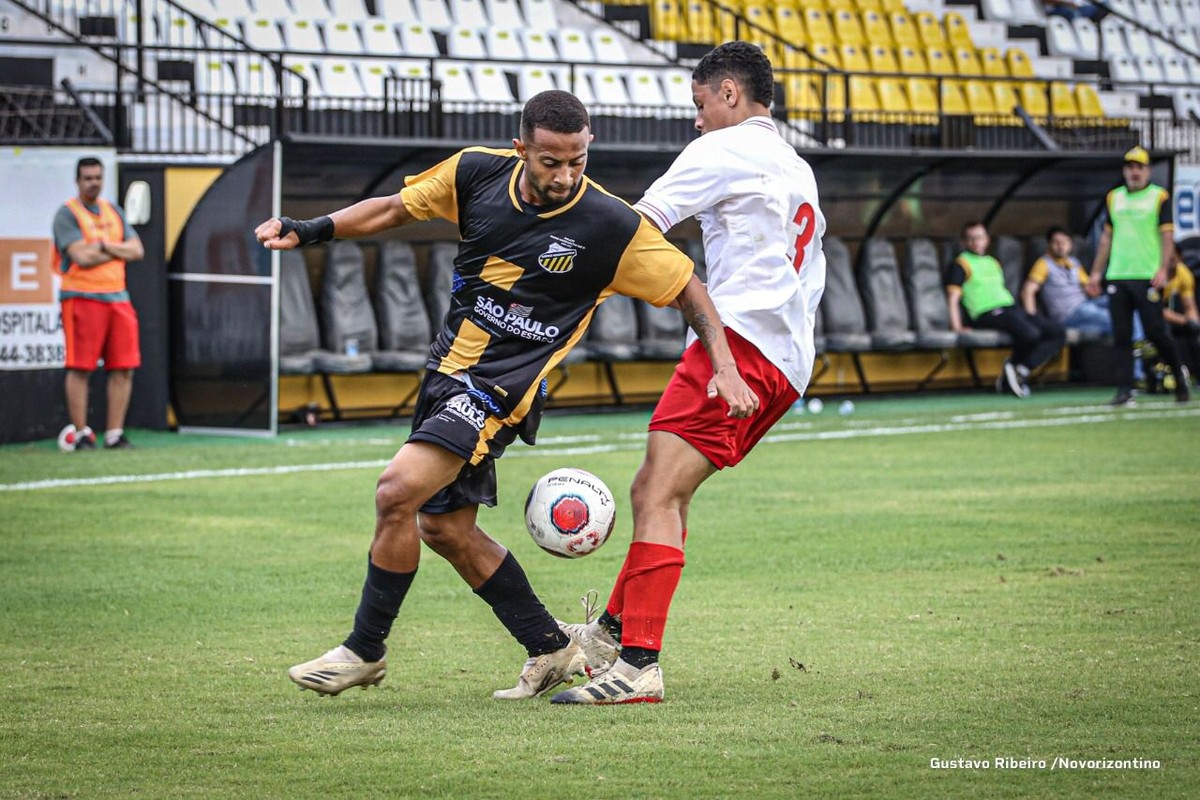 A volta do futebol dos veteranos de Santa Maria (RS), apesar da covid-19 -  21/09/2021 - UOL TAB
