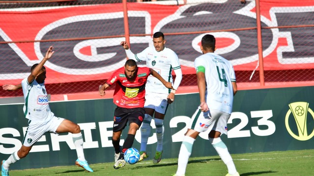 Pouso Alegre perde para o Manaus em casa e fica próximo do rebaixamento na Série C