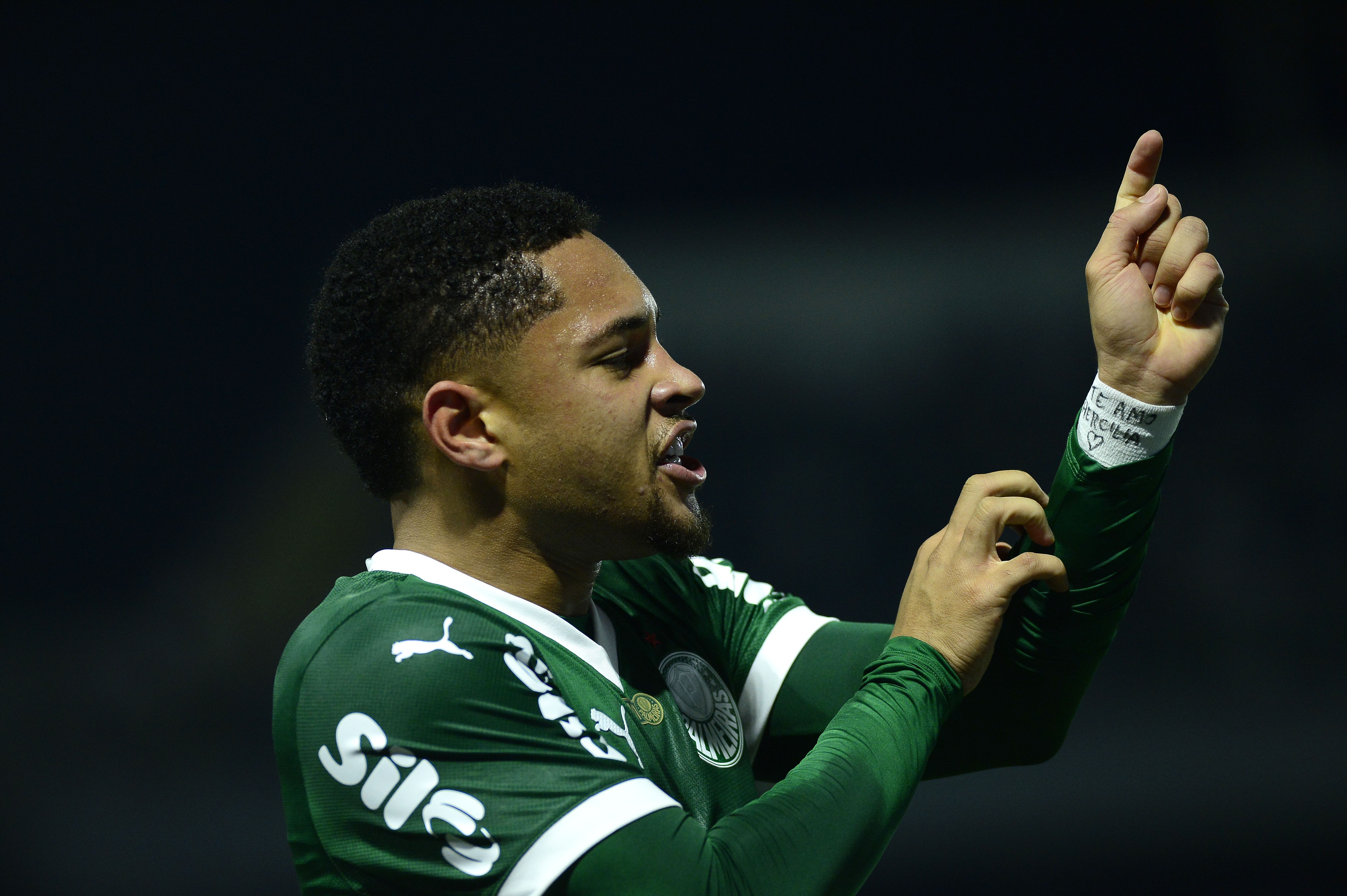 FALA, CRAQUE! Vitor Roque fala sobre o jogo após vitória