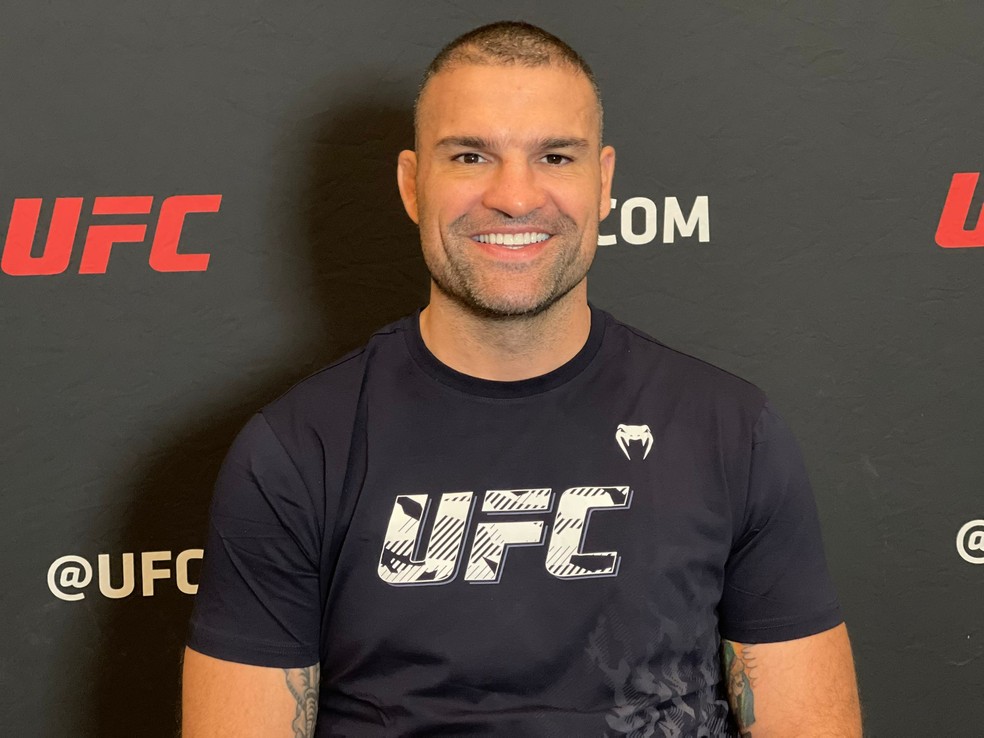Imagem ilustrativa sobre Glover Teixeira entrega show e vence Maurício Shogun na Spaten Fight Night 3