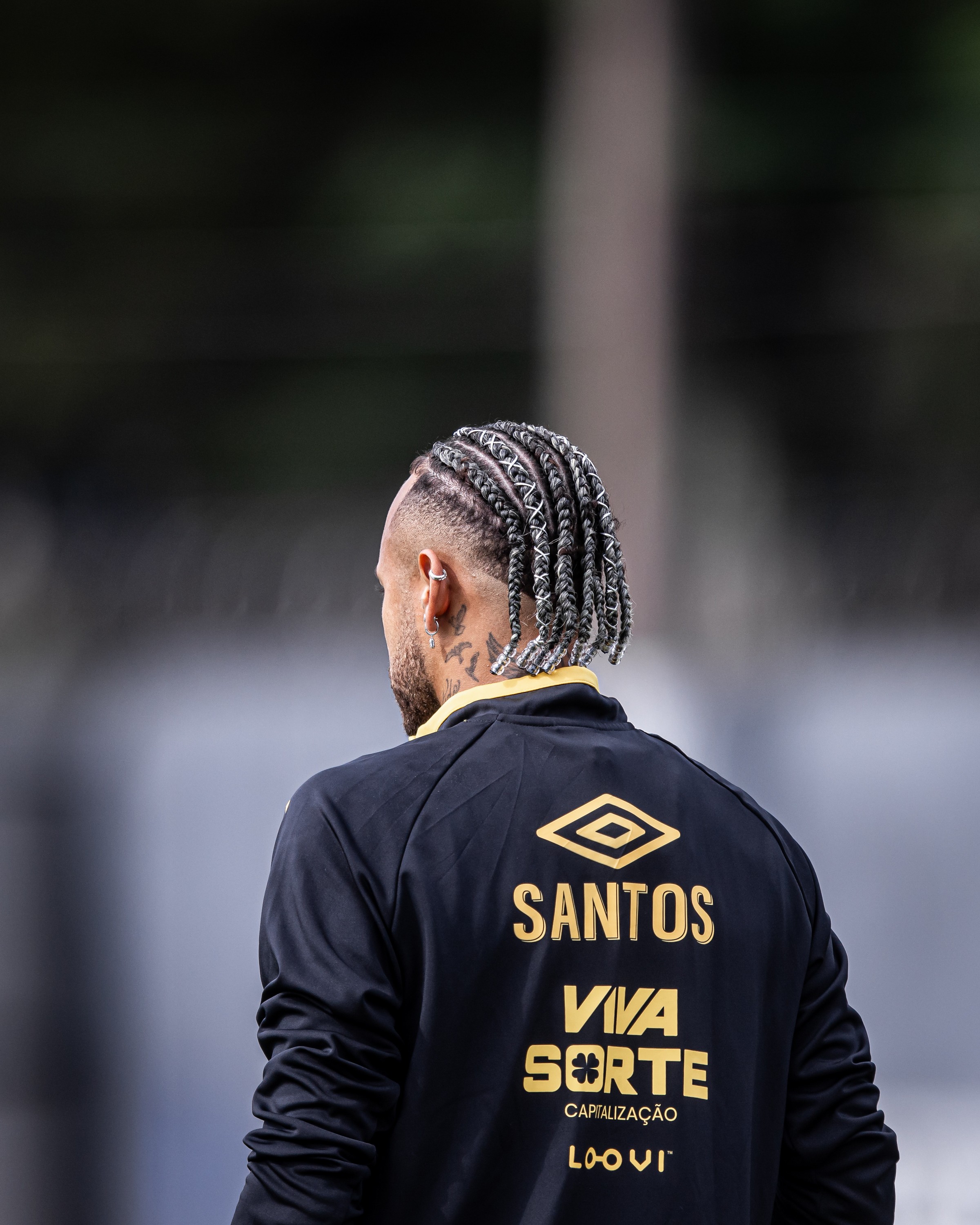 Neymar treina com novo visual, e Santos encerra preparação para amistoso; veja escalação