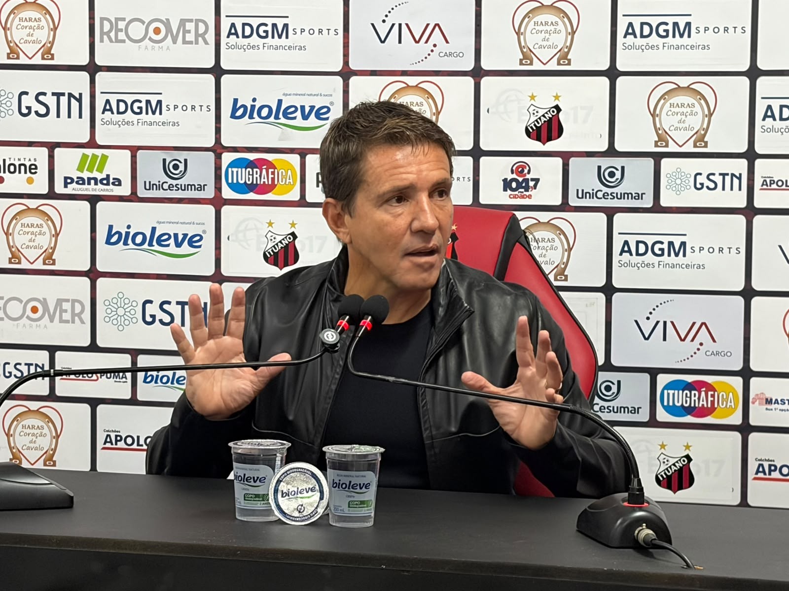 Juninho Paulista evita falar em valores e diz que Ituano discute repasse de Martinelli com Arsenal