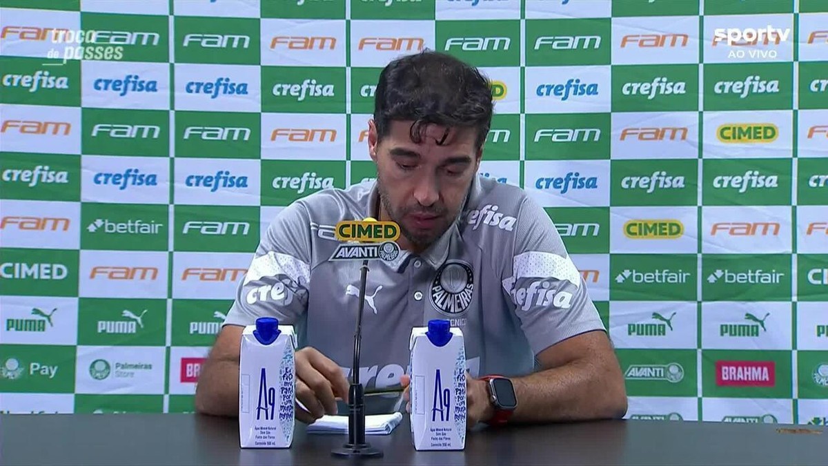 Abel, do Palmeiras, lamenta morte de Walewska, com quem esteve há dois dias na Academia: 