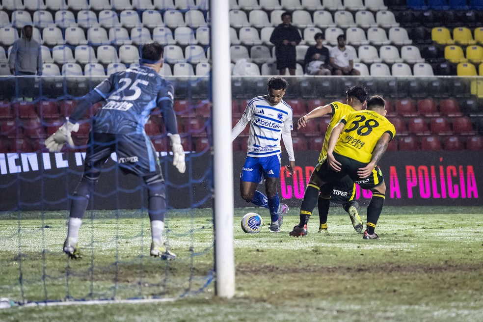 Cruzeiro x Defensa y Justicia, no Estádio Kleber Andrade, em Cariacica — Foto: Gustavo Aleixo/Cruzeiro