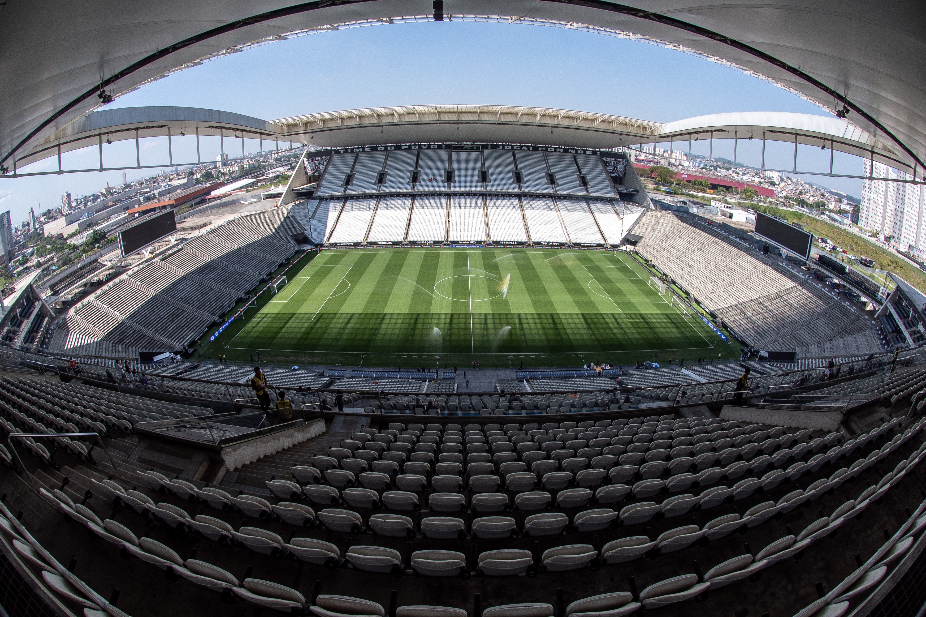 Corinthians negocia quitação da Arena em troca de naming rights; Conselho da Caixa debate proposta