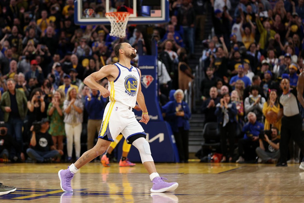 Curiosidades sobre Stephen Curry, o maior pontuador de cestas de 3 pontos  da história da NBA – Blog Majorano