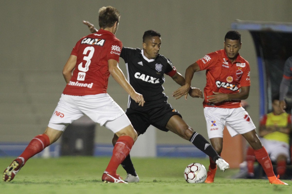 Vila Nova empata com Figueirense e praticamente dá adeus ao acesso