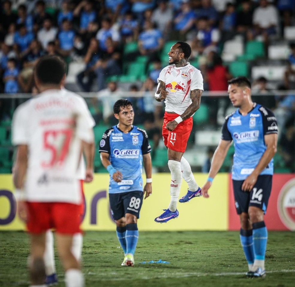 Fernando, do Bragantino, comemora gol contra o Blooming — Foto: Ari Ferreira/Red Bull Bragantino