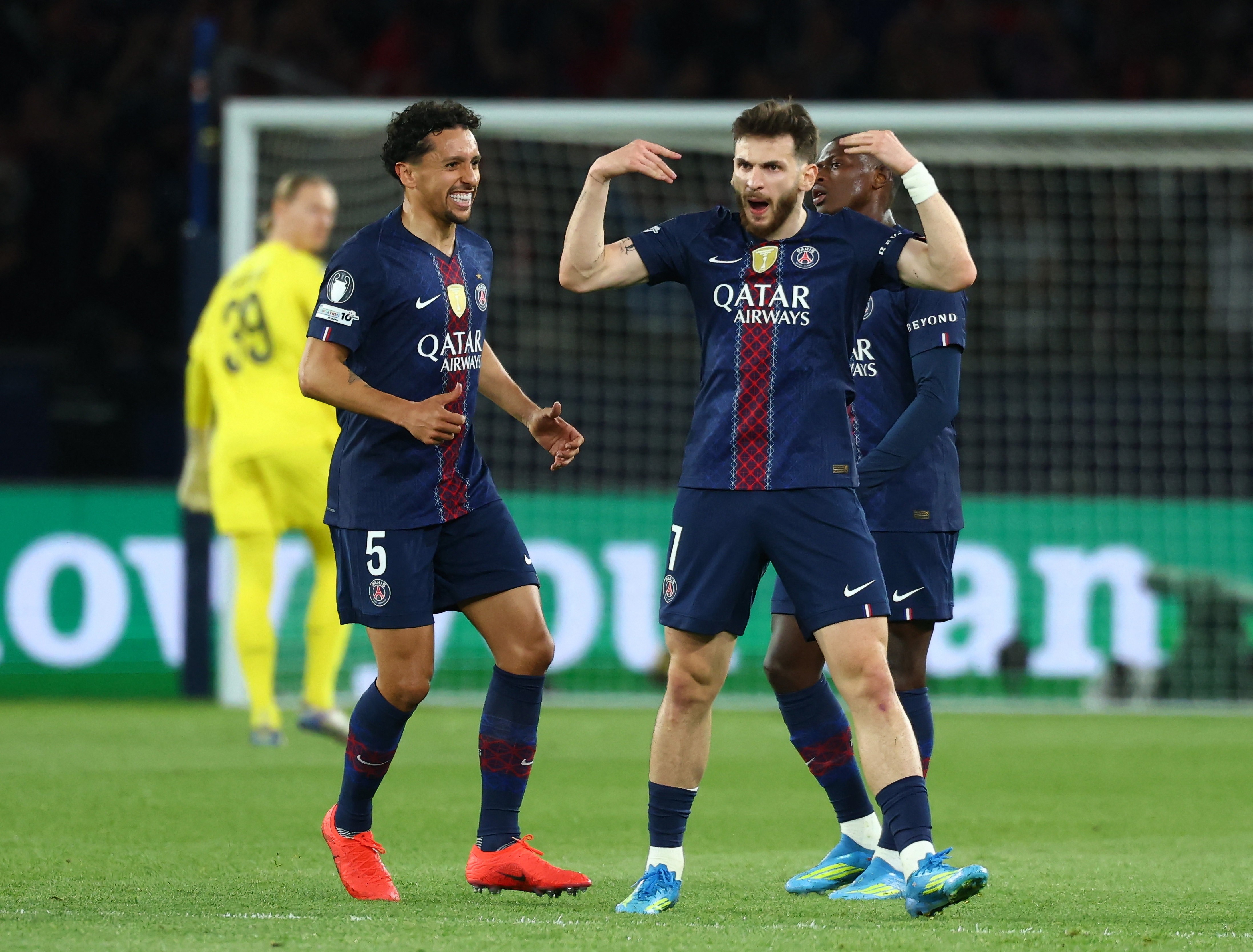 Marquinhos, do PSG, iguala Roberto Carlos como brasileiro com mais jogos de Champions; veja números