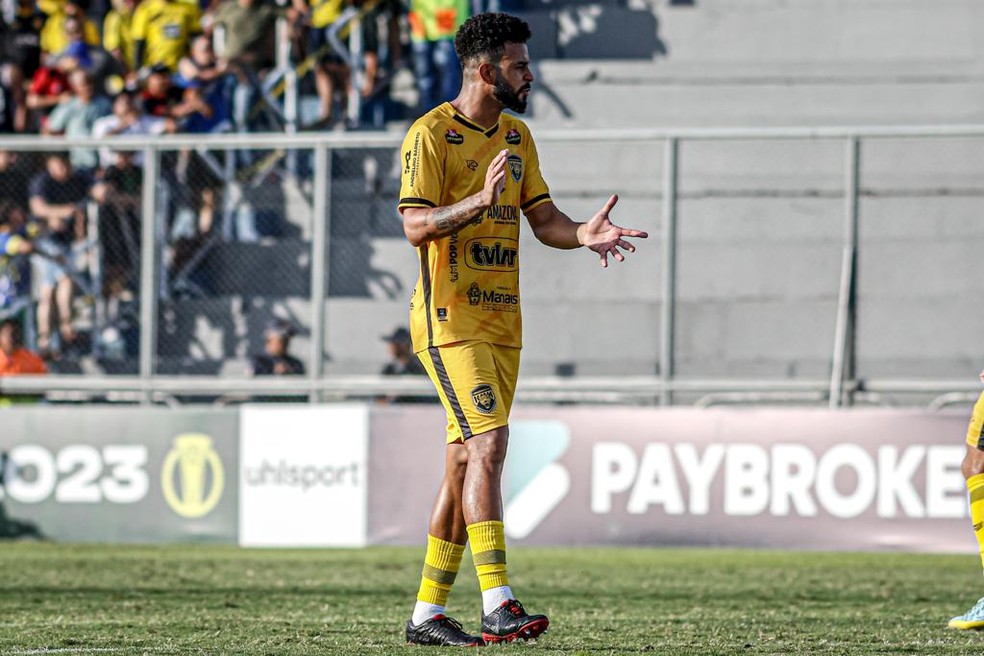 Defensor ja atuou em 6 jogos com a camisa do Amazonas e marcou um gol na S&eacute;rie C &mdash; Foto: Jo&atilde;o Normando