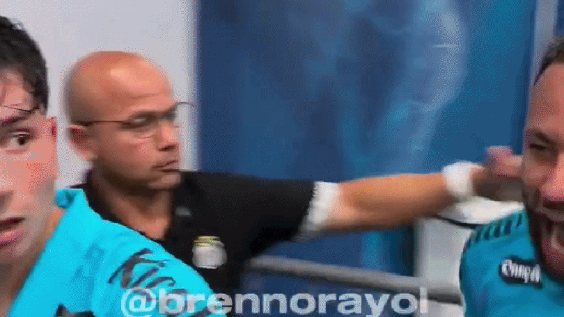 savetwitter.net-0mruzauopcxbuzbp-1280p-ezgif.com-crop.gif