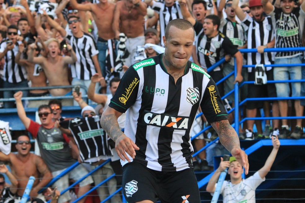 França em jogo pelo Figueirense — Foto: Luiz Henrique/Figueirense FC