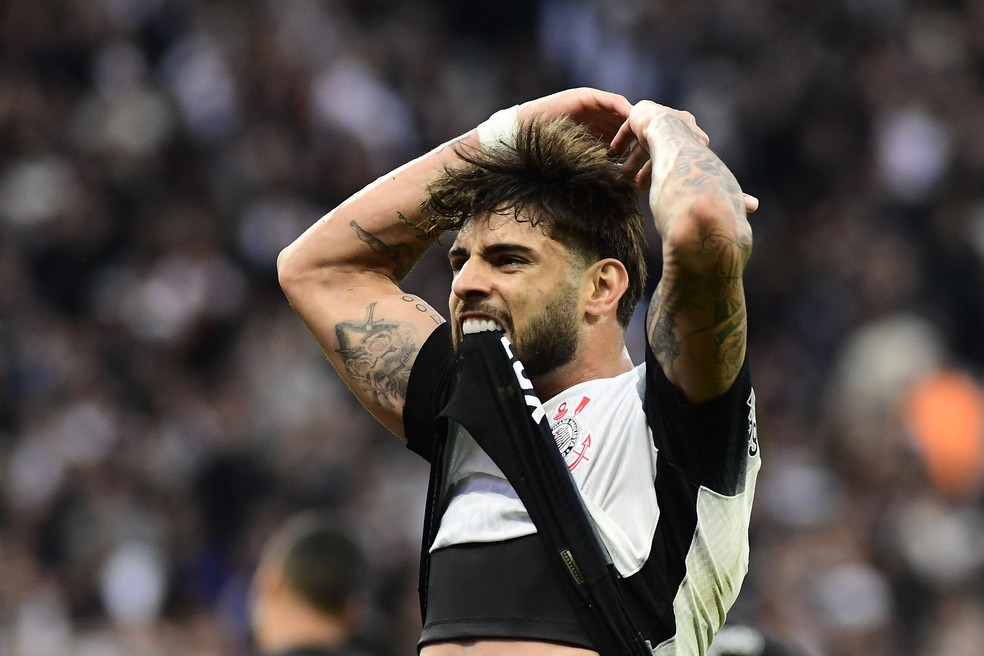 Corinthians, de Yuri Alberto, tem como missão sair da zona de rebaixamento — Foto: Marcos Ribolli