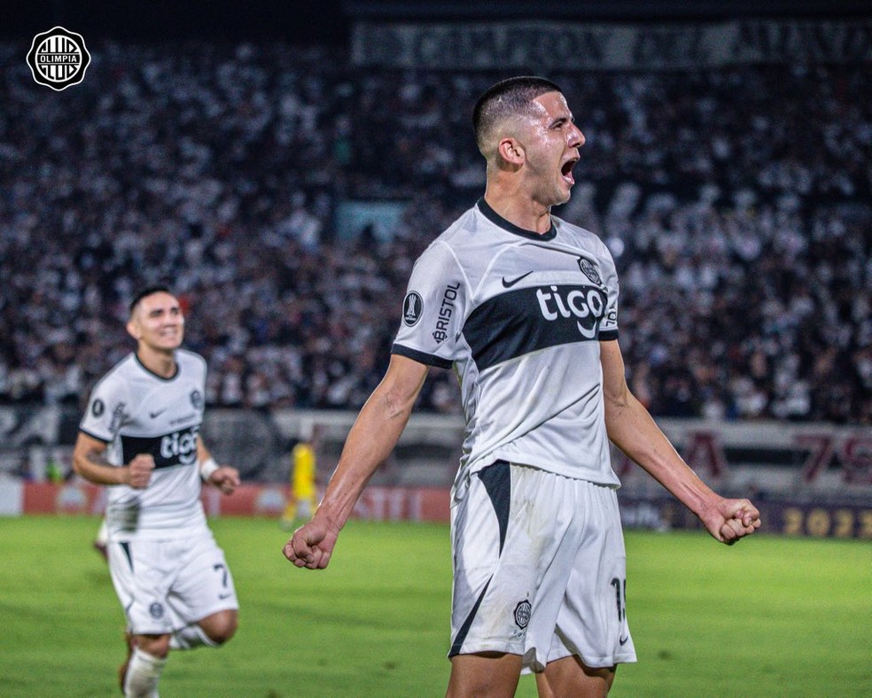 Mateo Gamarra comemora gol do Olimpia sobre o Atlético Nacional — Foto: Reprodução/Twitter