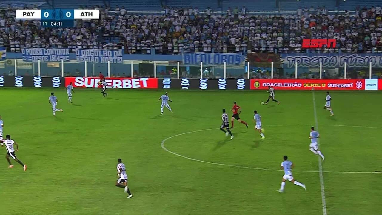 Atacante revela origem no atletismo e destaca velocidade nos 100m rasos