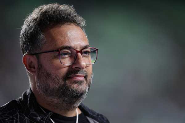 Acordo fechado: Alexandre Mattos retorna ao Cruzeiro após reunião com comprador da SAF.