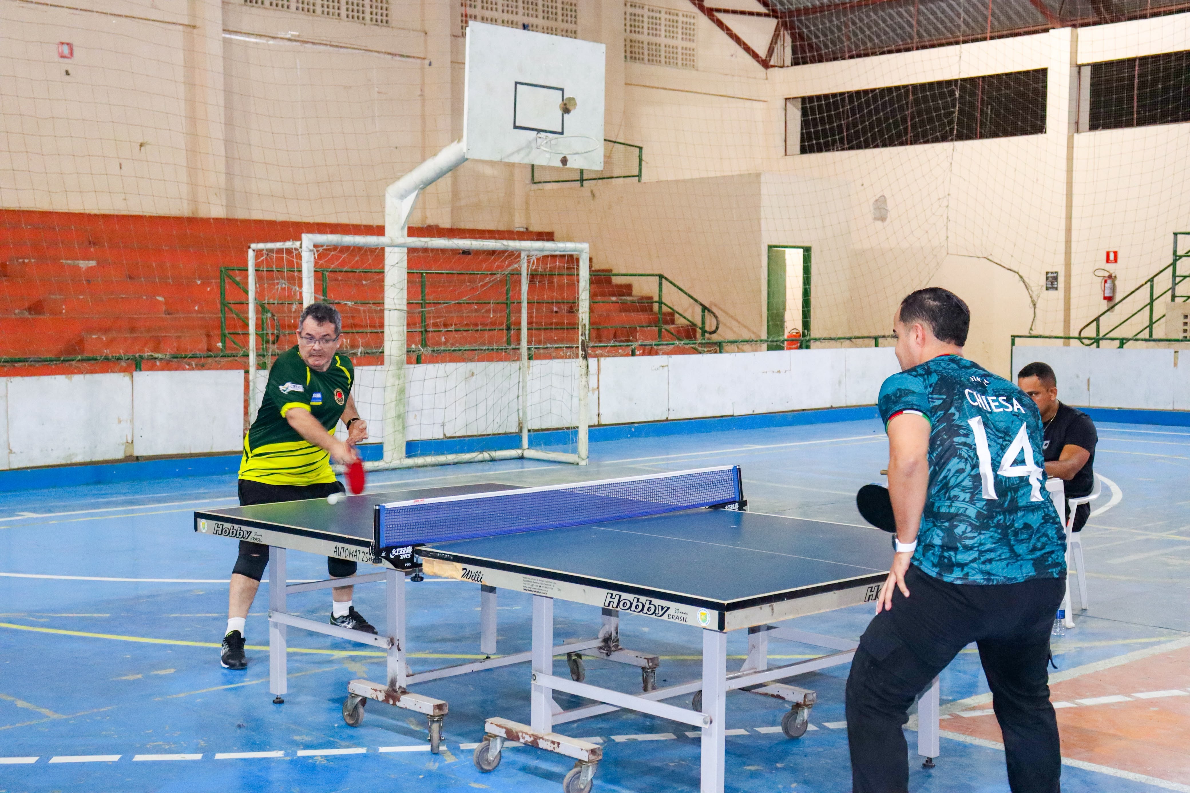 Em Brasiléia, evento de tênis de mesa tem oficina para crianças, treino para jovens atletas e torneio