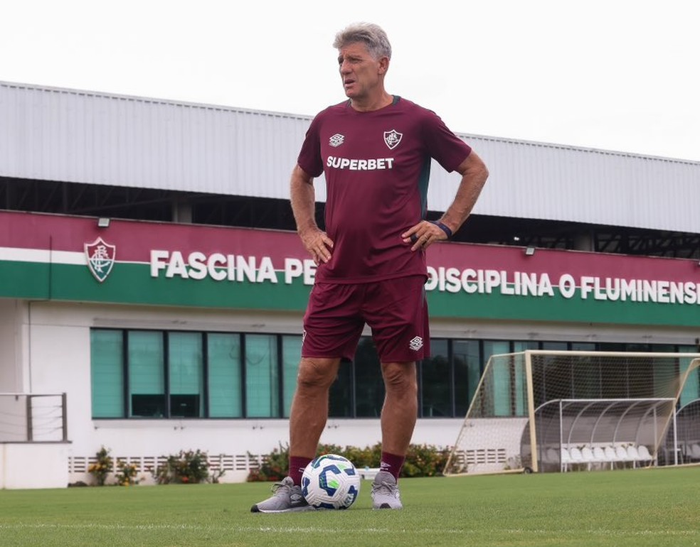 Renato Gaúcho comanda primeiro treino no Fluminense — Foto: Marcelo Gonçalves/FFC