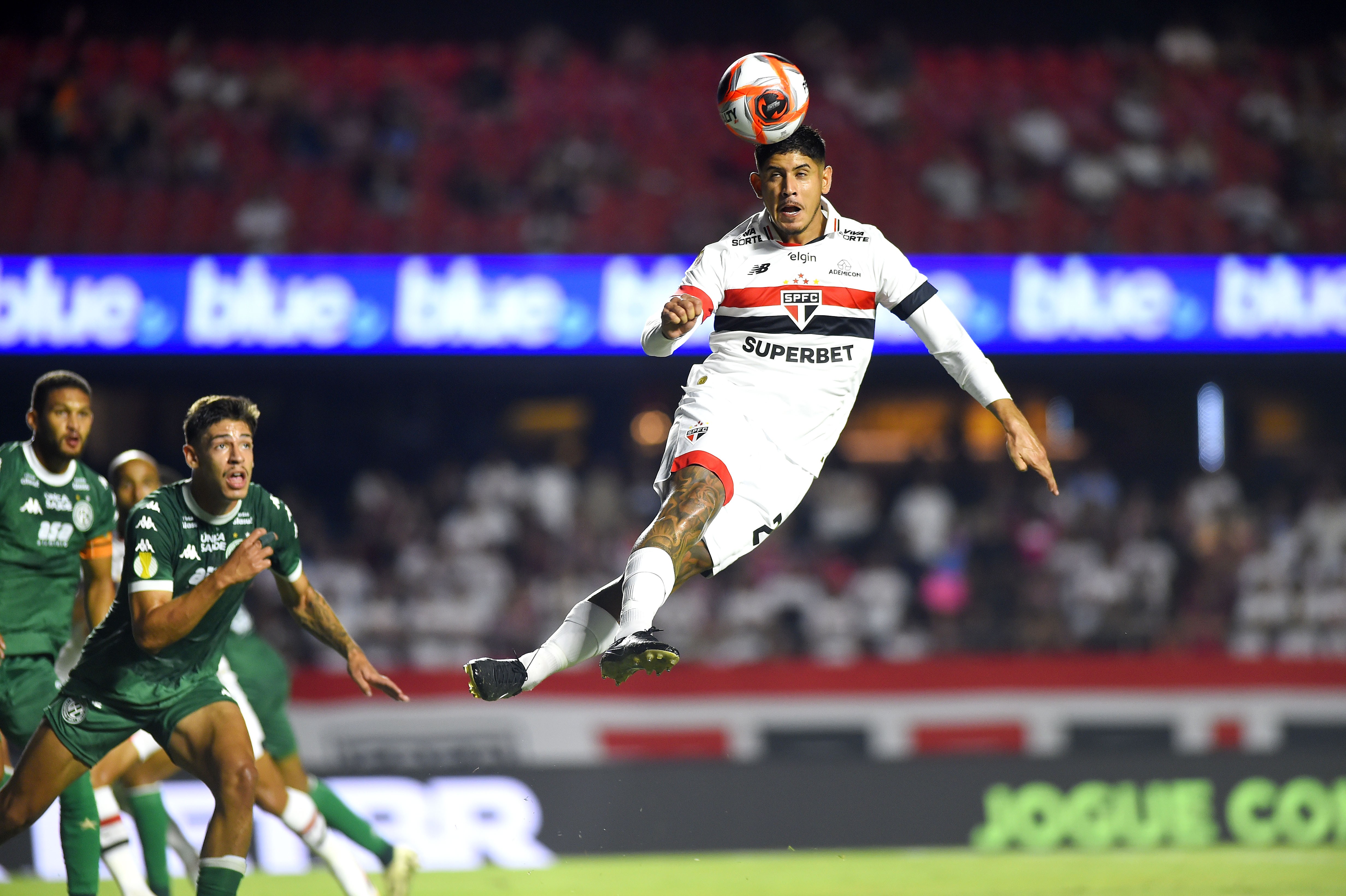 Alan Franco: da titularidade ao banco com a mudança de Zubeldía no São Paulo