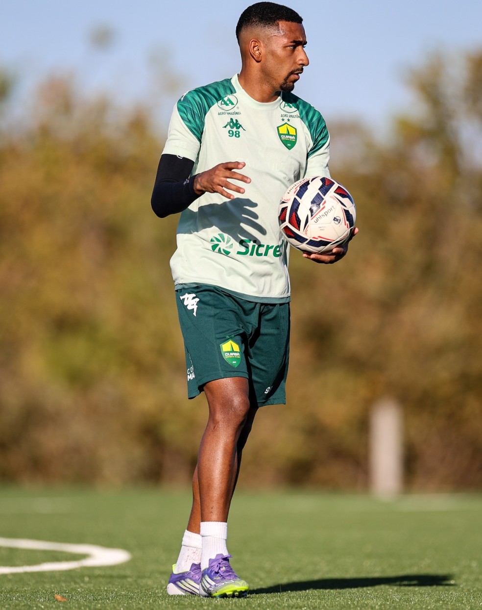 Mateusinho é o terceiro jogador que mais atuou na temporada pelo Cuiabá — Foto: AssCom Dourado