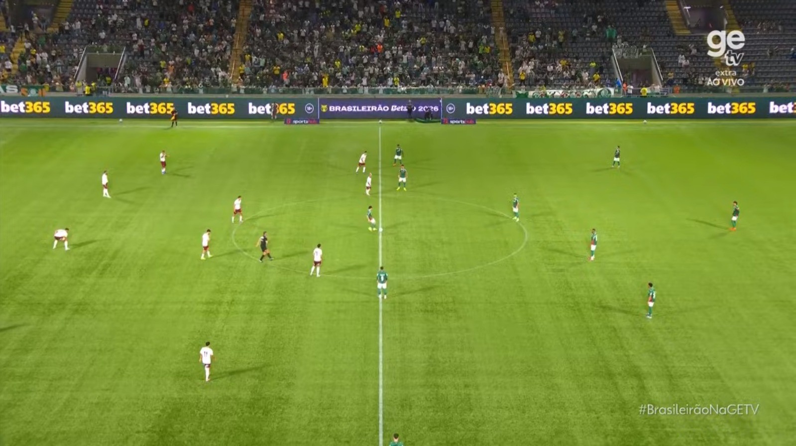 CBF Adverte Árbitro por Erro em Saída de Bola Durante Palmeiras x Fluminense, mas não Vê Prejuízo na Partida